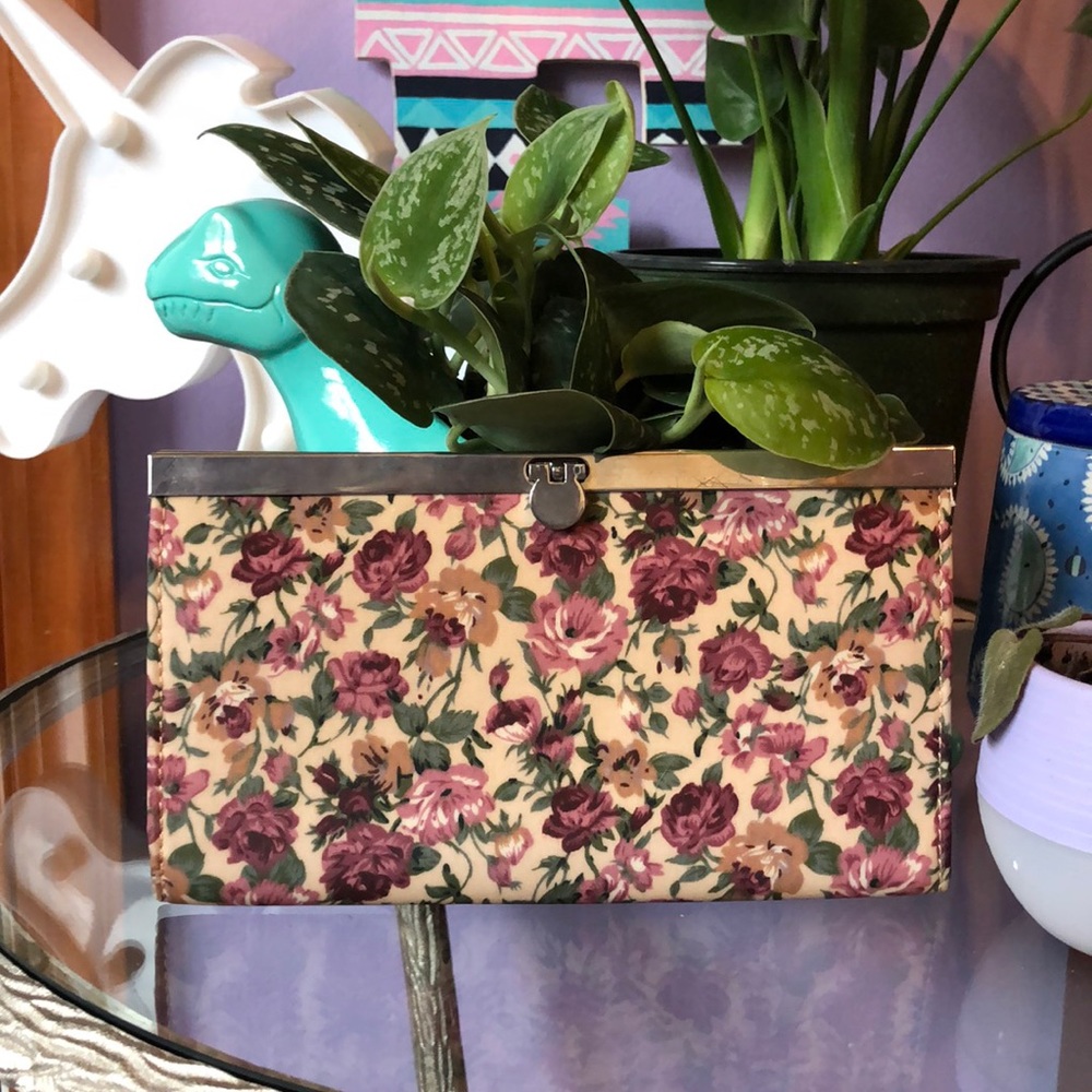 Floral Clutch
